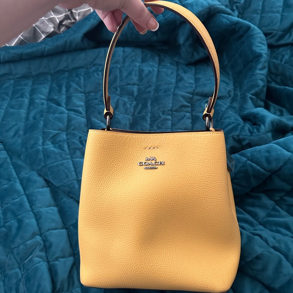 Like New Coach Mollie Bucket Bag in Mustard Yellow